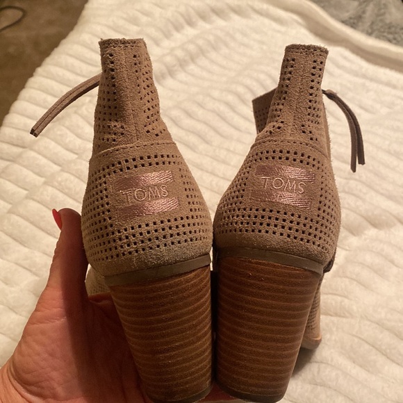 TOMS wedge open toe high heal - Picture 2 of 5